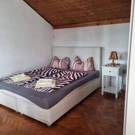Apartmani Katarina Biograd Na Moru Ngoại thất bức ảnh